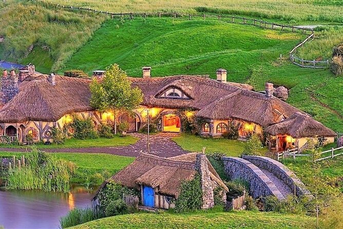 Hobbiton Movie Set Tour to Blue Springs and Mineral Spa - Hobbiton Movie Set from Auckland: the morning-to-afternoon plan that makes it doable