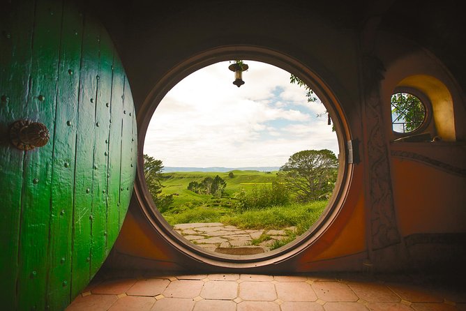 Hobbiton Movie Set Tour with lunch from Auckland - Quick reasons this Hobbiton tour works