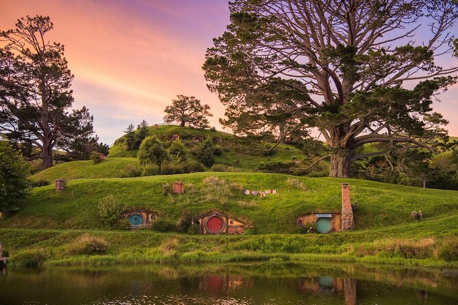 Hobbiton & Rotorua Living Māori Village Private Tour Ex-Auckland - Key things that make this tour work