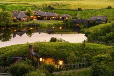 Hobbiton & Waitomo Caves Exclusive Luxury Day Tour From Auckland - Kaihere Lookout and Matamata: short stops that set the scene