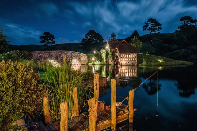 Hobbiton & Waitomo Caves Guided Day Trip from Auckland incl lunch - The driving day itself: why the route feels like part of the attraction
