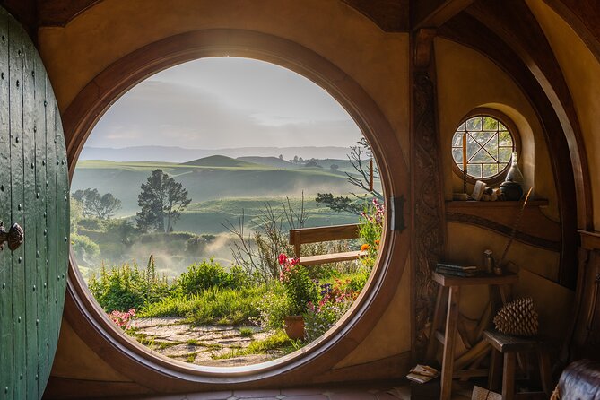 Hobbiton & Waitomo Caves Small-Group Tour W Lunch from Auckland - Otorohanga lunch: the included meal stop that keeps the day sane