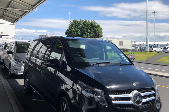 Luxury Airport transfers in Auckland - The $142.73 price: value math for Auckland arrivals