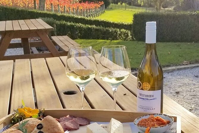 Luxury Private Auckland Wine & Beach Tour with Lunch - Kumeu River Wines: A Smart First Stop for Auckland’s Wine Identity