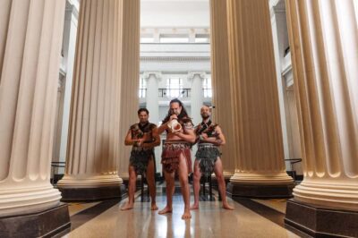 Māori Cultural Experience & Auckland Museum Admission - The Living Taonga Performance: waiata, poi, and storytelling