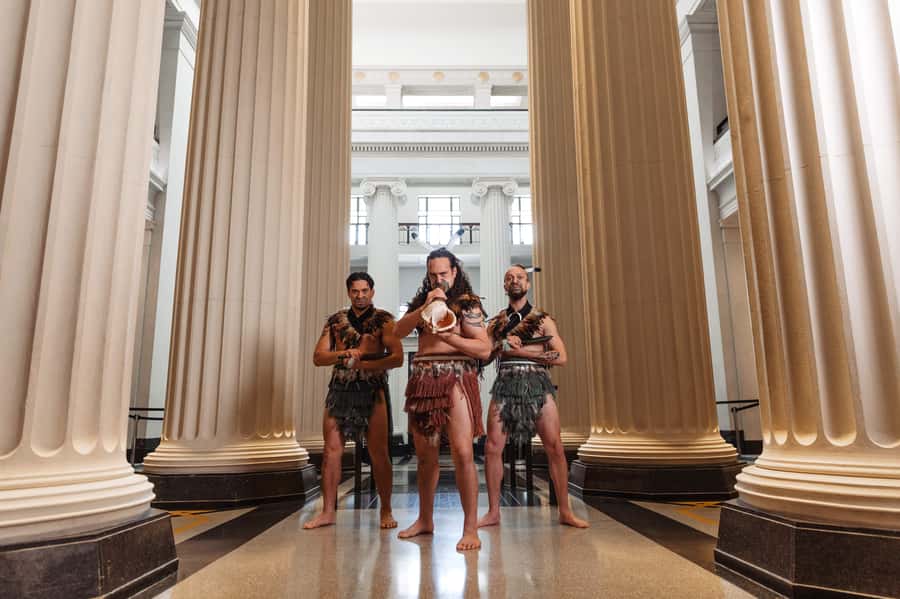 Māori Cultural Experience & Auckland Museum Admission - The Living Taonga Performance: waiata, poi, and storytelling