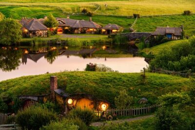 Private 3 Days Tour From Auckland: Hobbiton, Hamilton, Rotorua & Waitomo Caves - Hobbiton Movie Set: More Than a Photo Stop