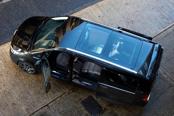 Private Auckland Airport Transfer to/from Auckland Hotels - Van - Door-to-door expectations: how close it really gets