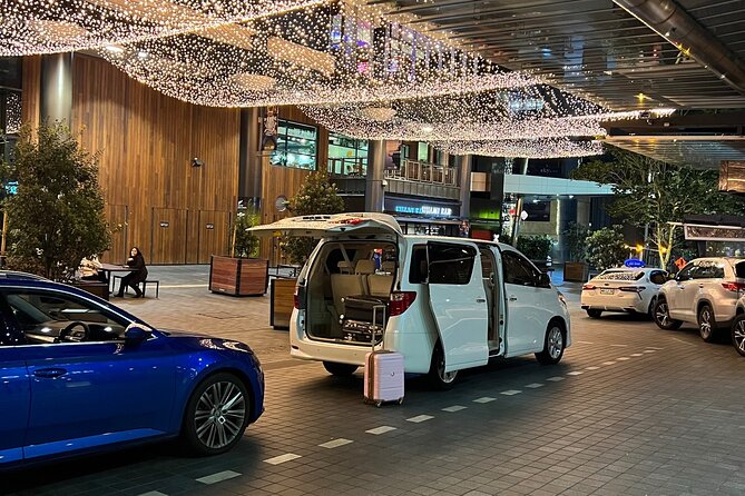 Private Auckland Airport Transfer: to/from City Hotels in Minivan - Small Extra Charges You Should Know About