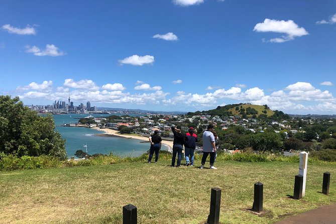 Private Auckland City Tour For Small Group in a luxury vehicle. - FAQ