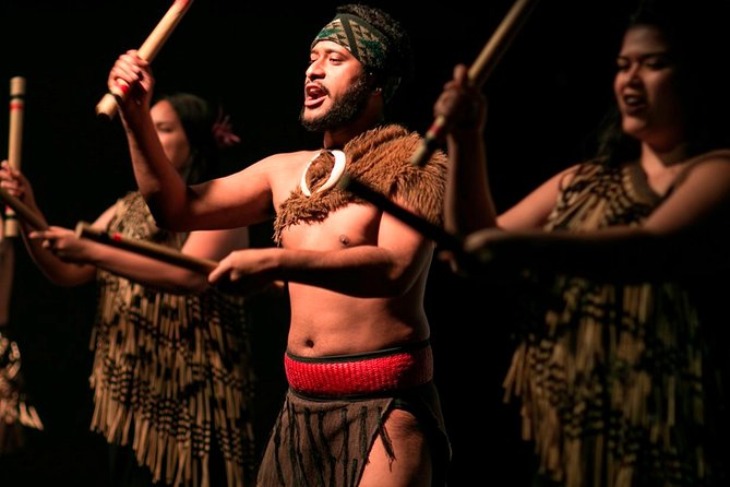 Private Auckland Maori Luxury Tour - Mission Bay: an easy, iconic start with real coastal energy