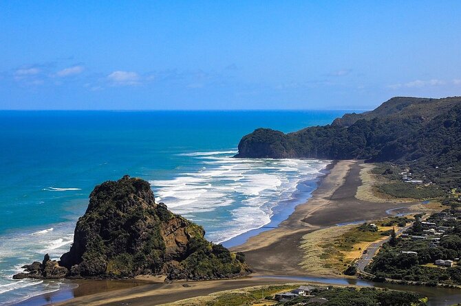 Private Auckland Sightseeing - Full Day/Half Day Hidden Gems Tour - Piha Beach Lookout and Piha: the west coast begins with drama