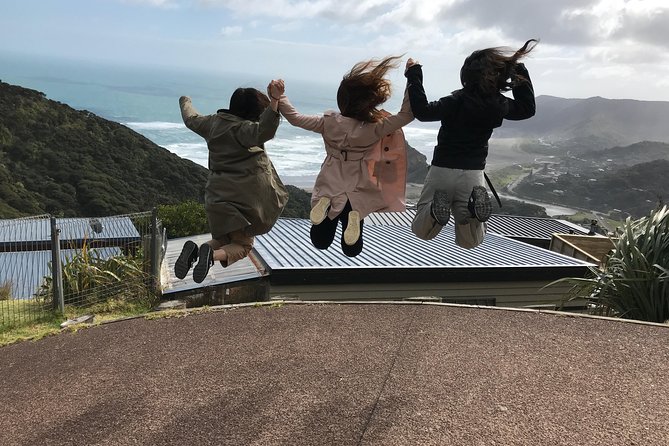 Private Auckland's West Coast - Piha/ Muriwai - Wild West Tour - Walks, waterfalls, and fitting in extra viewpoints