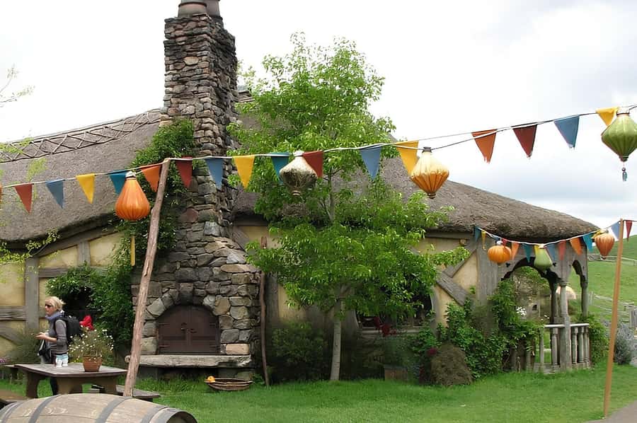 Private Hobbiton & BlueSprings & Redwood forest fromAuckland - Key things I’d book this for