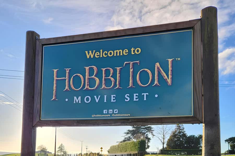 Private Hobbiton & BlueSprings & Redwood forest fromAuckland - Hobbiton Movie Set: your 3-hour guided story stop