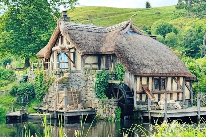 Private Hobbiton Movie Set and Rotorua Day Trip from Auckland - Price and value: What the base cost really covers