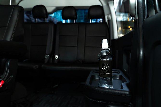 Private Luxury Airport Transfers in Auckland – Sedans & Vans - Sedan vs van: picking the right vehicle for real Auckland luggage