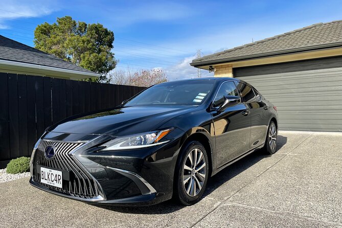 Private Luxury Airport Transfers in Auckland – Sedans & Vans - Pricing and value: €97.77 per group up to 2
