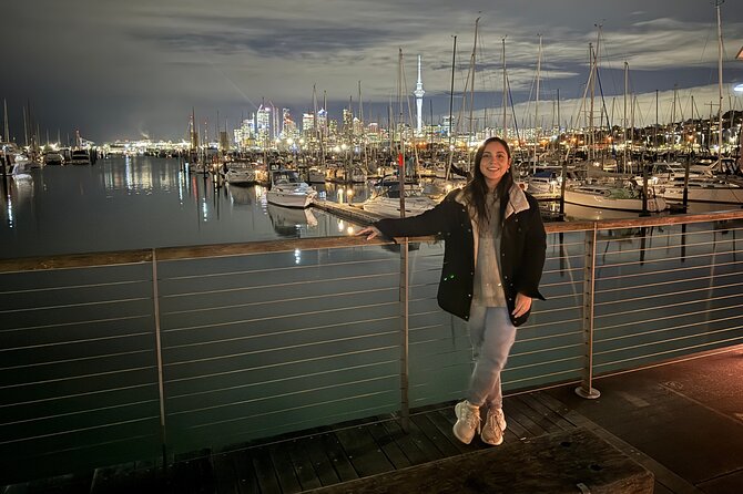 Private Night Tour of Auckland, Sky Tower Bar, Bridge & Museum - Who this private night tour fits best