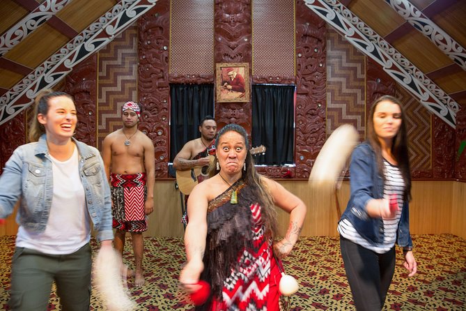 Private Tour From Auckland to Rotorua & Waitomo Glowworm Caves, Small group - Waitomo Glowworm Caves: why the booking matters and how weather changes things