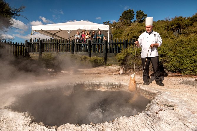 Private Tour From Auckland to Rotorua & Waitomo Glowworm Caves, Small group - Value check: what $1,675.55 per group really covers