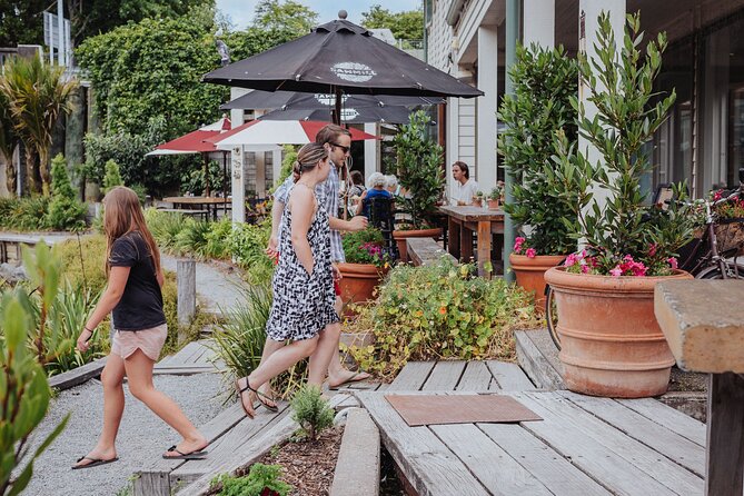 Private tour - Matakana Art & Wine Village - Why the private guide makes a difference (and you feel it fast)