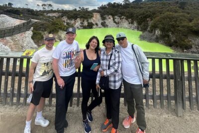 Rotorua Highlights inc. Waiotapu & Te Puia Day Tour from Auckland - Wai-O-Tapu Thermal Wonderland: Champagne Lake and Devil’s Bath in 2 hours