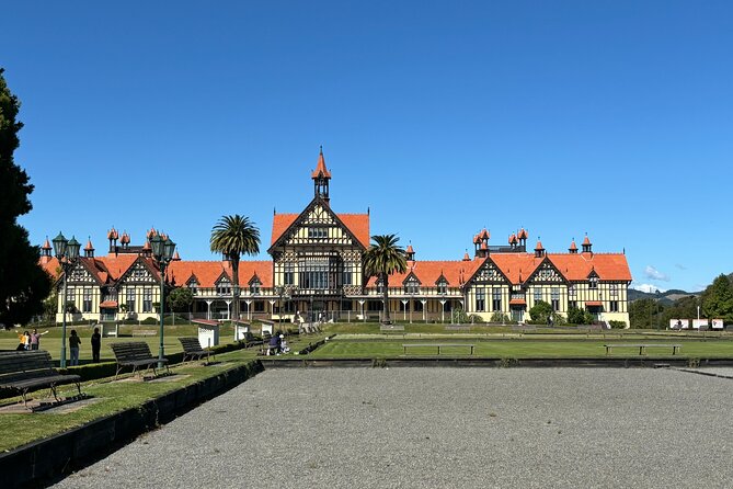 Rotorua: WaiOtapu & Redwood forest & Blues springs from Auckland - Guide Service: The Human Touch That Gets Mentioned
