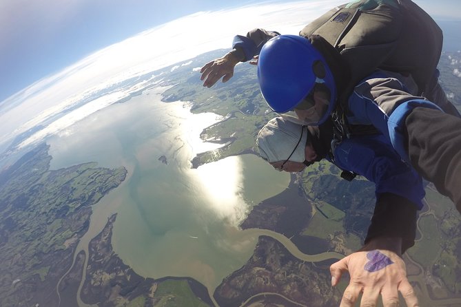 Skydive Auckland - What you’ll wear, what you’ll bring, and how to stay comfortable