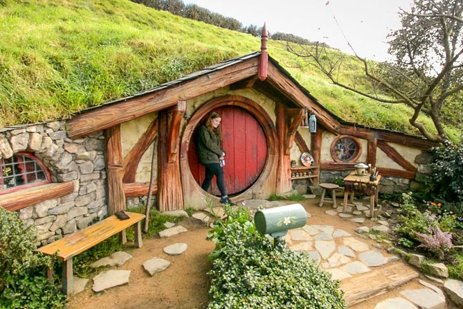 Small-Group Hobbiton Tour from Auckland with Party Marquee Lunch - Price and Value: What You’re Really Paying For