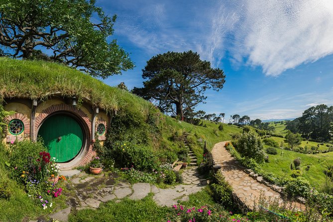 Small-Group Hobbiton Tour from Auckland with Party Marquee Lunch - Hobbiton Movie Set Walk: Shire Highlights and Real Details