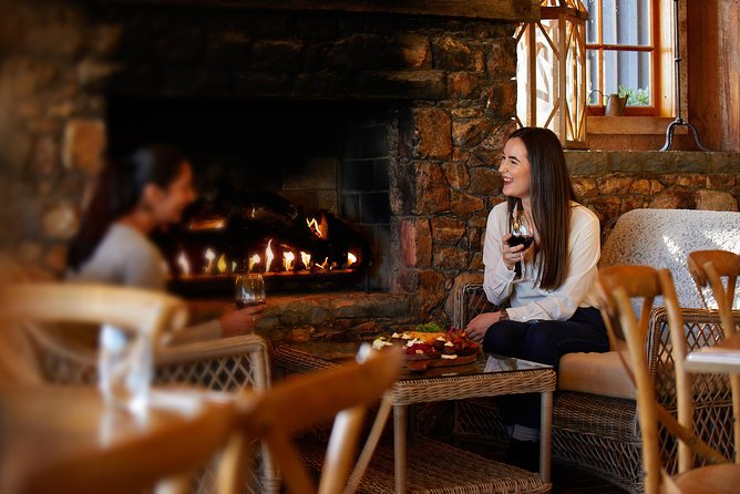 Taste of Waiheke Food and Wine Tour - Batch Winery: two-course lunch plus tasting in winery country