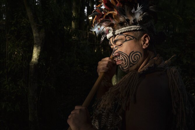 Te Pā Tū Evening Cultural Experience - Private Tour from Auckland - Packing list: keep warm for the forest amphitheatre