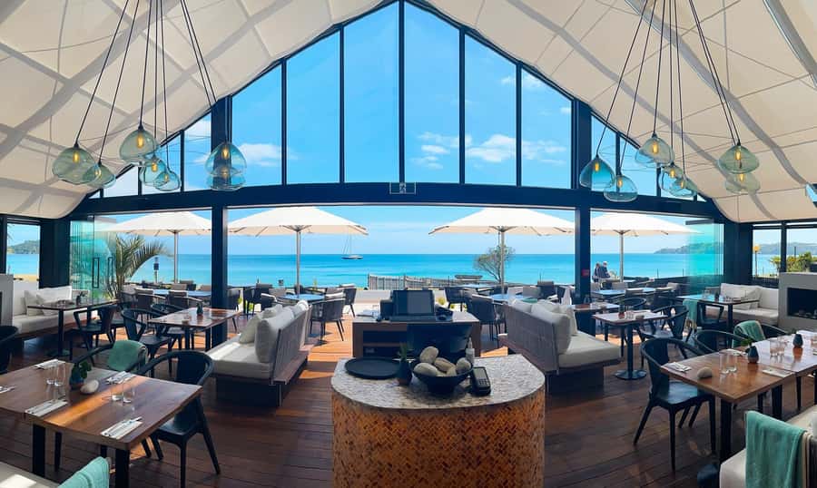 Waiheke Island: Afternoon Wine Tour with Oceanfront Lunch - Meeting your guide near the Auckland ferry arrival