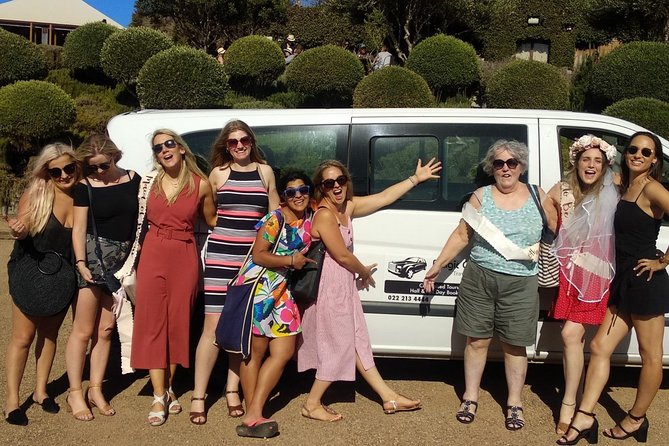Waiheke Island Day Tour: Ziplining, Wine Tasting & Vineyard Lunch - Batch Winery lunch and tasting: where the day slows down