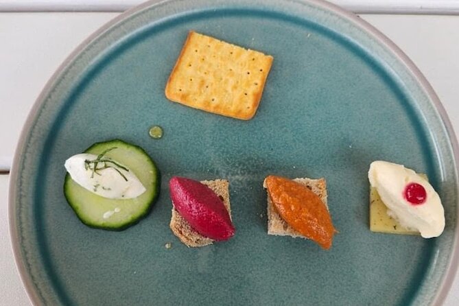 Waiheke Island Gourmet Food and Wine Tour - Stop 3: Casita Miro—Gaudi-style mosaics and family-style lunch