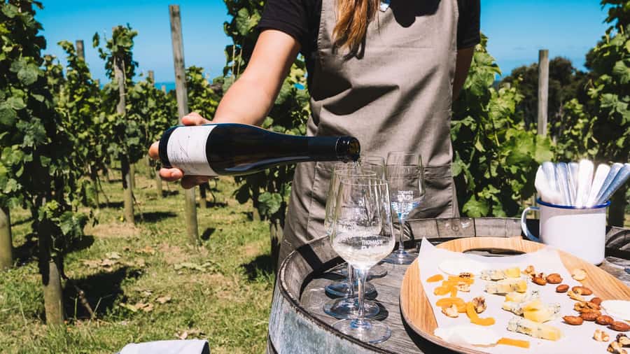 Waiheke Island Gourmet Food and Wine Tour with Lunch - Casita Miro lunch: family style with vineyard views