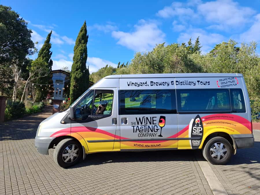 Waiheke Island: Sip and Savor 3 Vineyards Tour with Lunch - Getting to Matiatia Wharf: how the day flows from Auckland