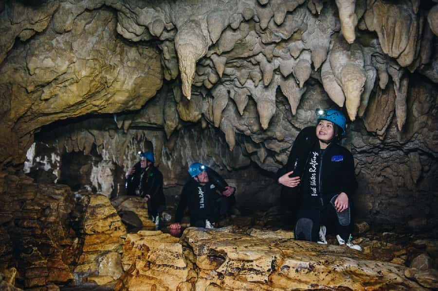 Waitomo Caves: Labyrinth Black Water Rafting Experience - Why the Guides Make the Difference (Evie, Liv and Cole, Luke)