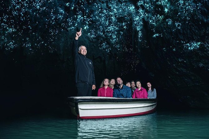 Waitomo Caves & Rotorua - Te Puia Small-Group Tour from Auckland - 6:00am pickup and the reality of a 13-hour day