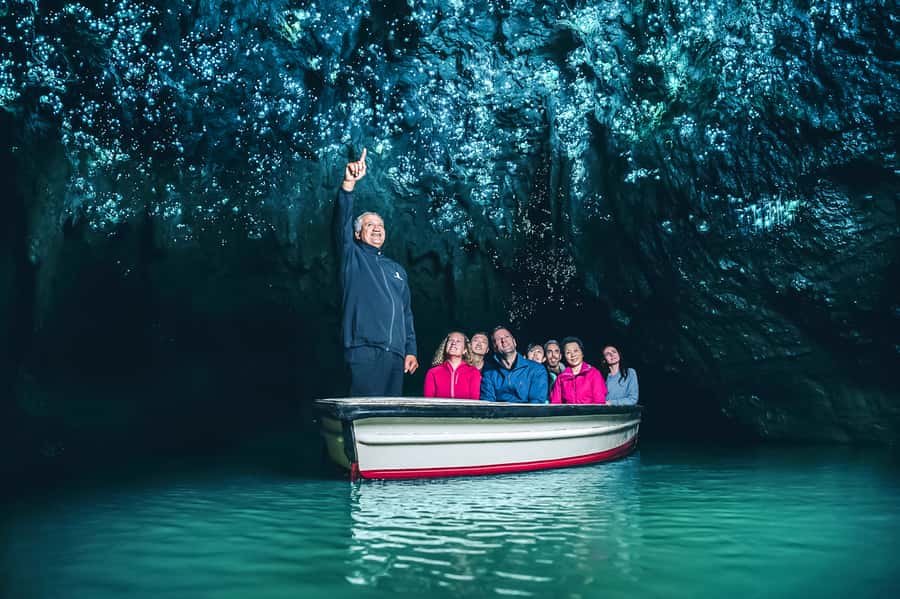 Waitomo: Glowworm Caves Guided Tour by Boat - Weather effects and why the glowworms can look different