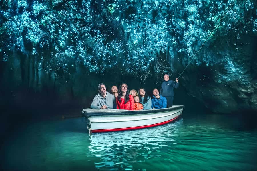 Waitomo: Glowworm Caves Guided Tour by Boat - Walking the upper level: Catacombs, Pipe Organ, and Banquet Chamber