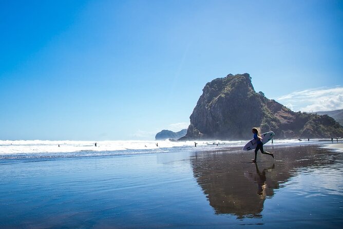 West Coast Discovery Piha Beach Private Tour - Wine Tasting and Lunch at a Very Old Winery